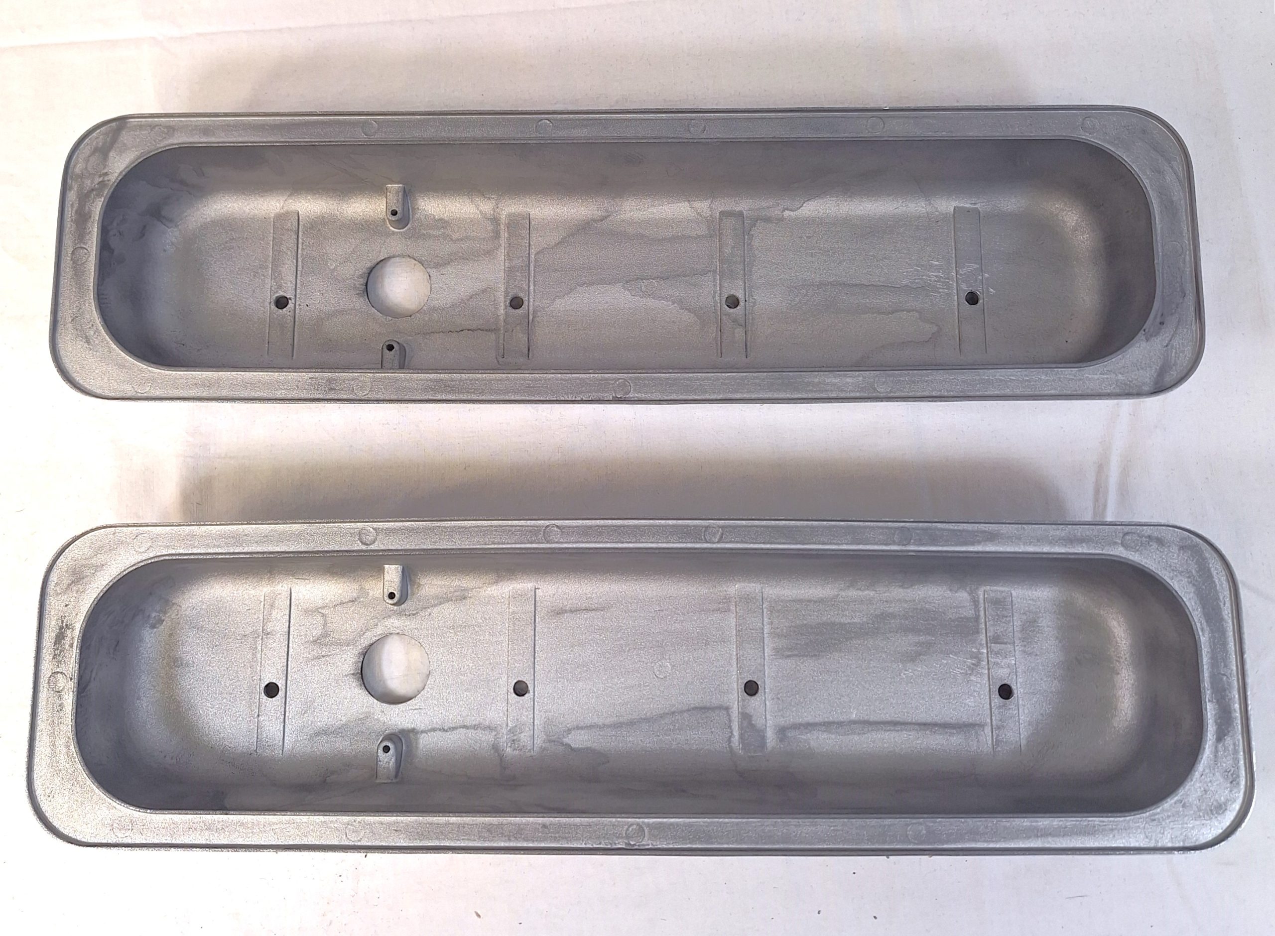 Ribbad Låg Ventilkåpa SBC 86- - Bild 2